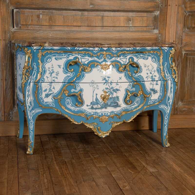 Commode Criaerd style Louis XV