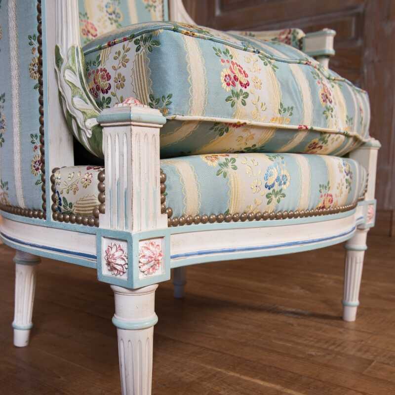 Bergère Lerouge style Louis XVI 