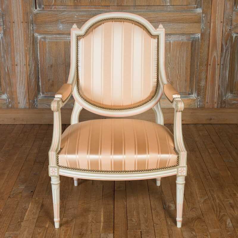 Fauteuil Mayeux style Louis XVI