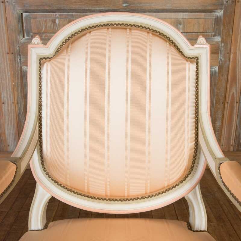 Fauteuil Mayeux style Louis XVI