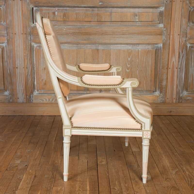 Fauteuil Mayeux style Louis XVI