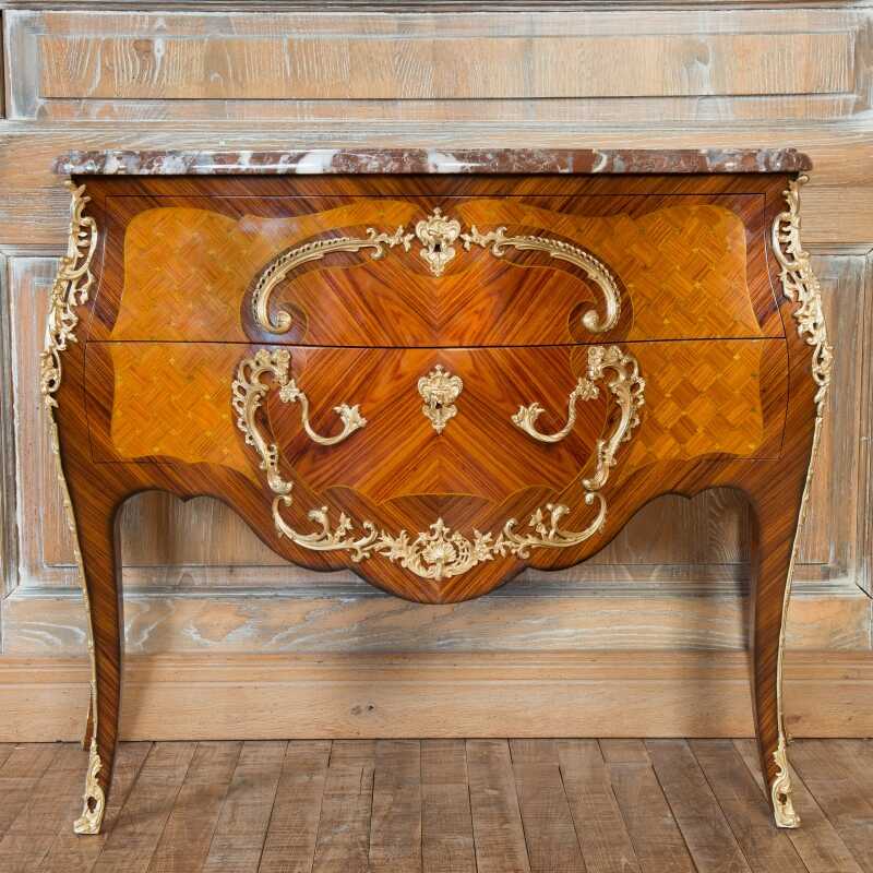 Commode Cressent style Louis XV 