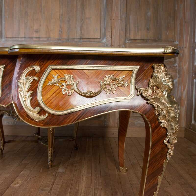 Bureau Cressent de style Louis XV 