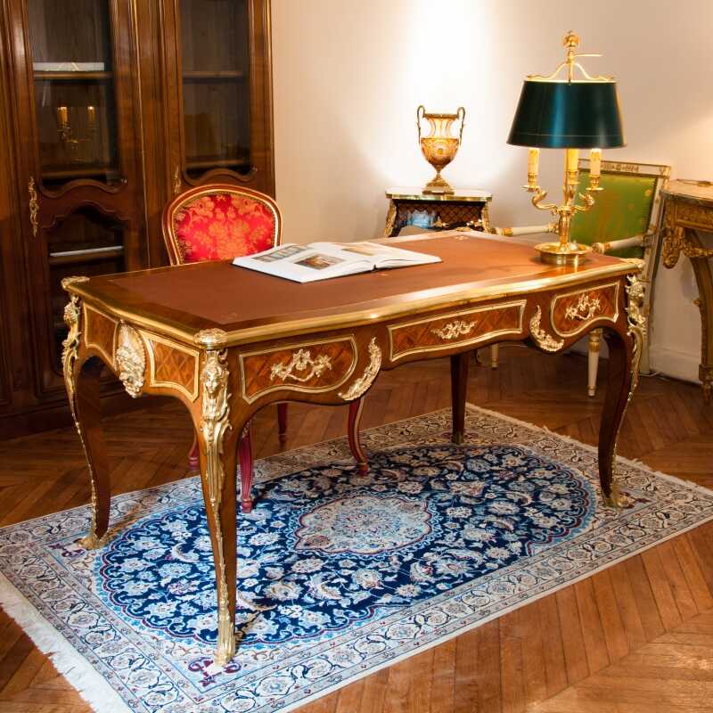 Bureau Féras style Louis XV 