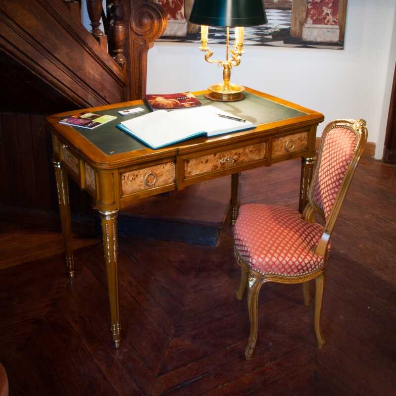 Bureau Richard style Louis XVI