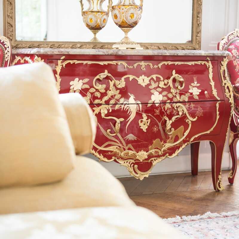 Commode Delorme rouge Laque de Chine