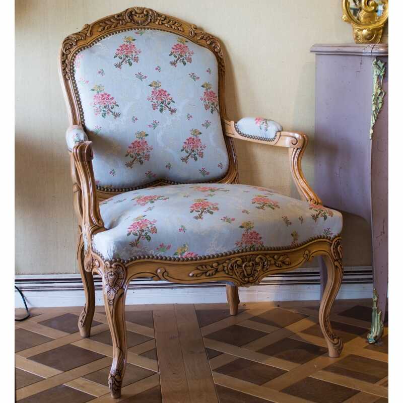 Fauteuil Tilliard à coeur style Louis XV 