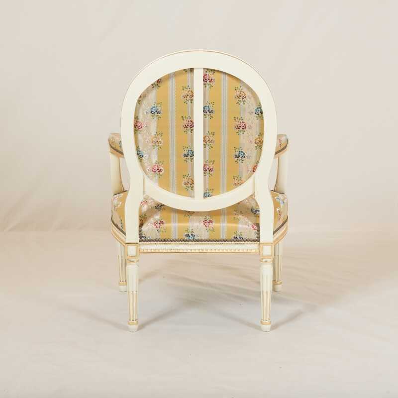 Fauteuil Lelarge perlé style Louis XVI 