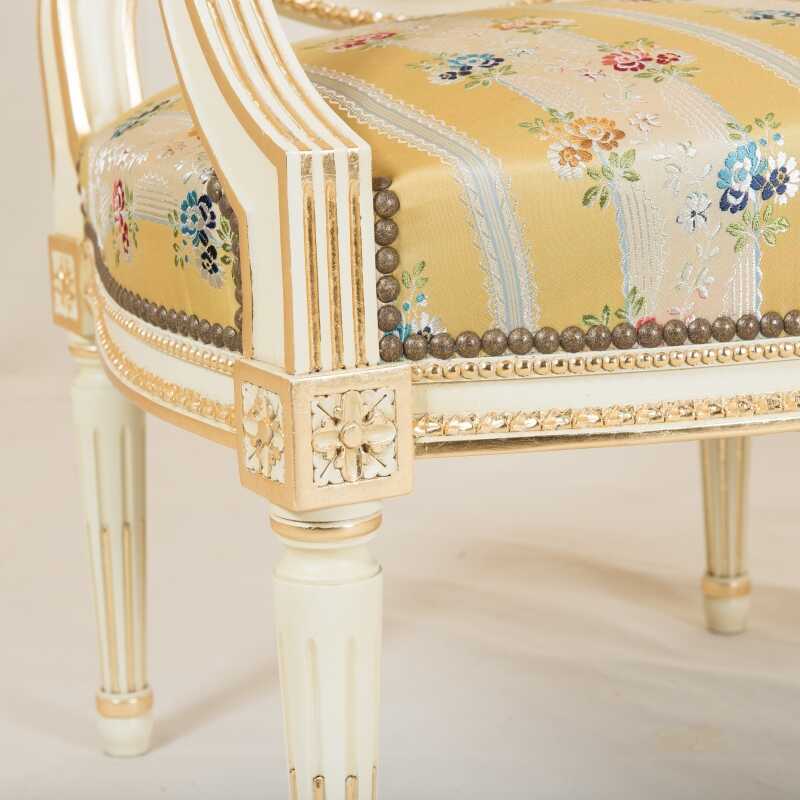 Fauteuil Lelarge perlé style Louis XVI 