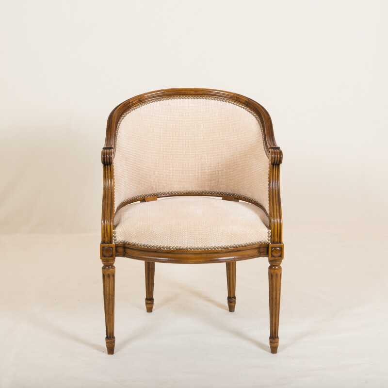 Fauteuil style Louis XVI Couturier 