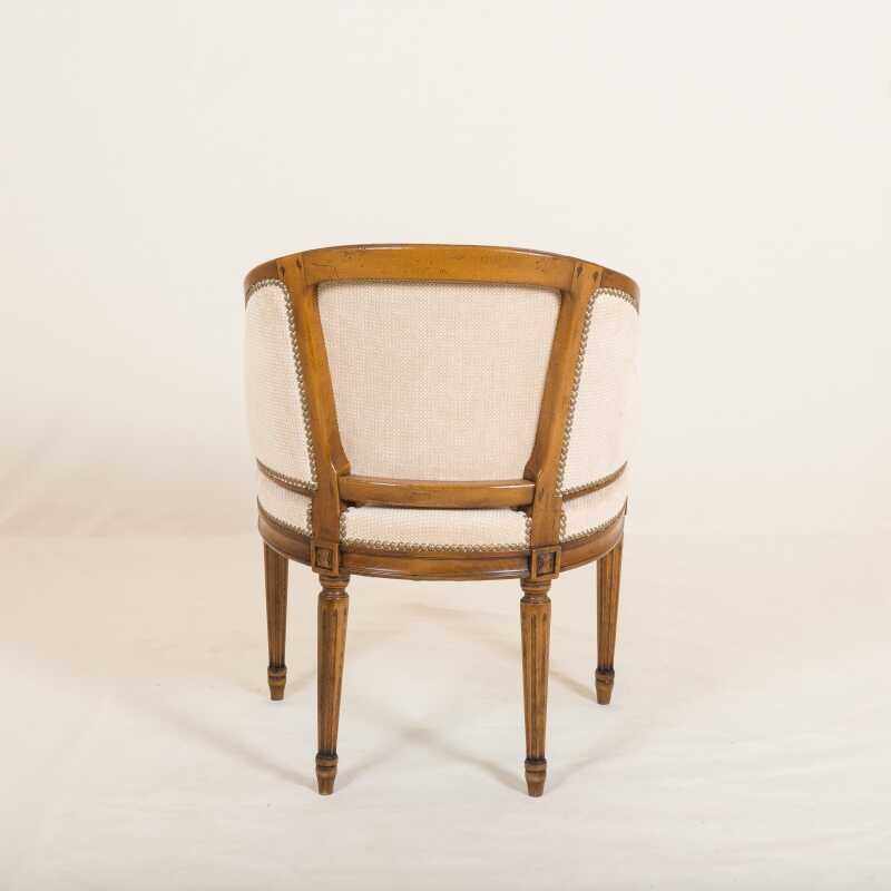 Fauteuil style Louis XVI Couturier 